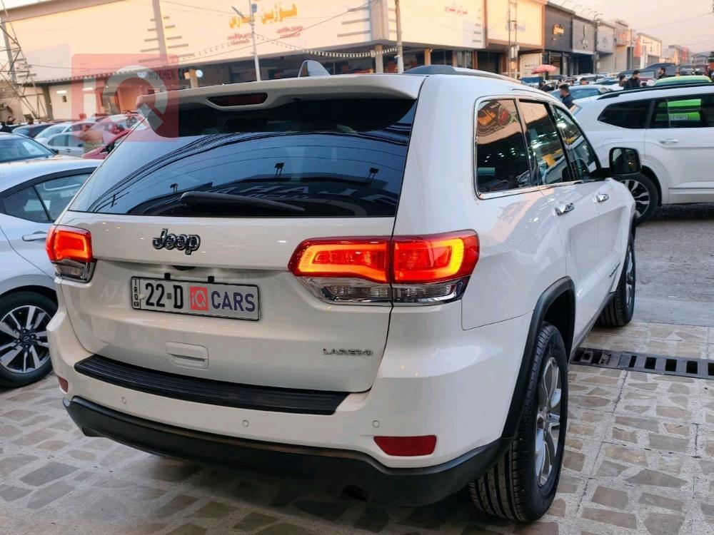 جیپ گراند شیرۆکی